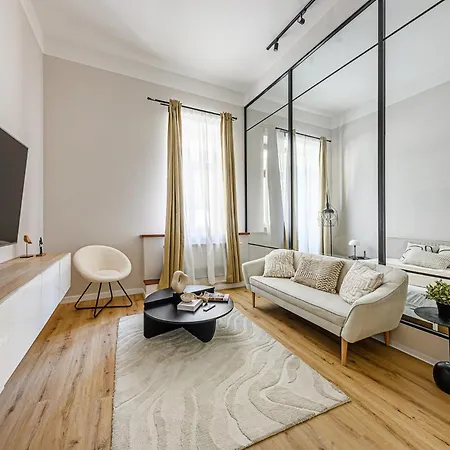 Διαμέρισμα The Noble At Gozsdu Courtyard - 2br - Pool Βουδαπέστη