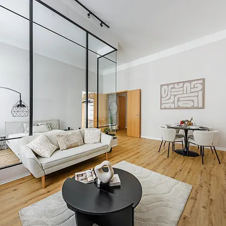 The Noble At Gozsdu Courtyard - 2br - Pool Apartamento