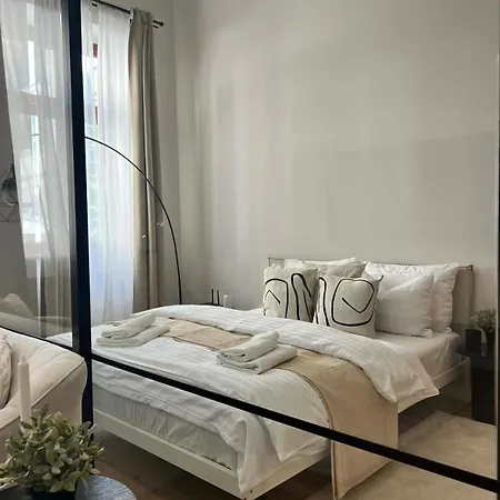 The Noble At Gozsdu Courtyard - 2br - Pool *