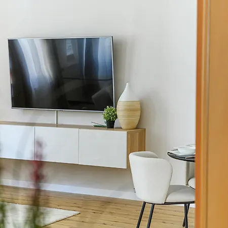 The Noble At Gozsdu Courtyard - 2br - Pool