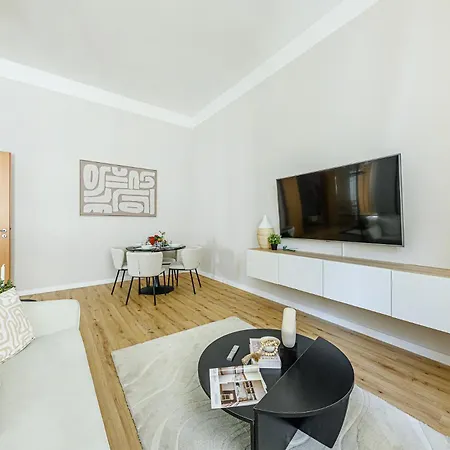 Διαμέρισμα The Noble At Gozsdu Courtyard - 2br - Pool Βουδαπέστη