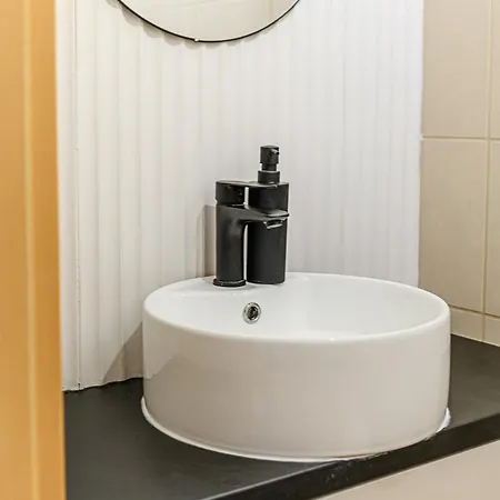 The Noble At Gozsdu Courtyard - 2br - Pool