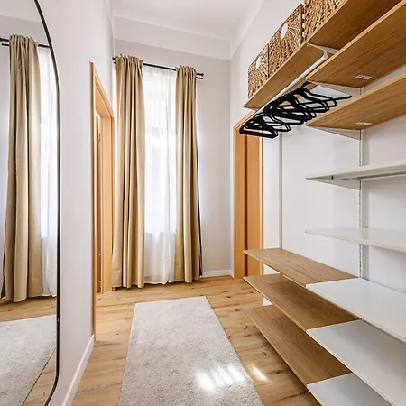 The Noble At Gozsdu Courtyard - 2br - Pool * Budapest