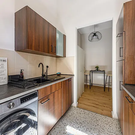 Διαμέρισμα The Noble At Gozsdu Courtyard - 2br - Pool Βουδαπέστη